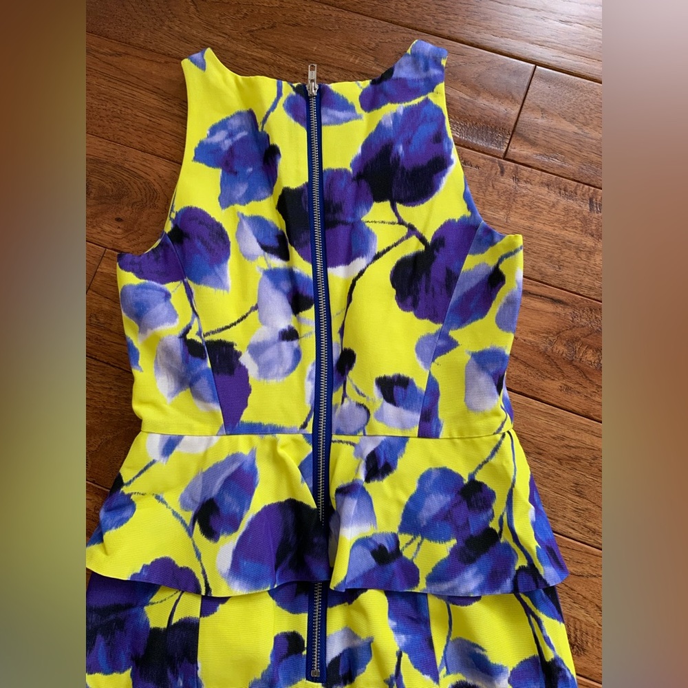 Milly New York Yellow and Blue Floral Dress, size 2 - Picture 8 of 8